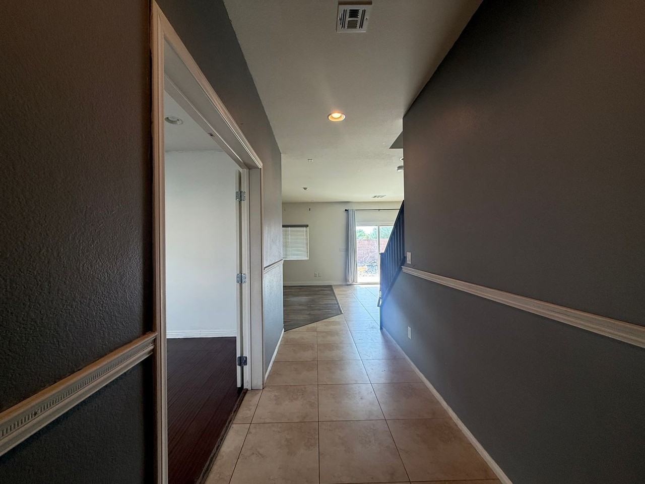 4957 Harold St - Photo 6 of 39