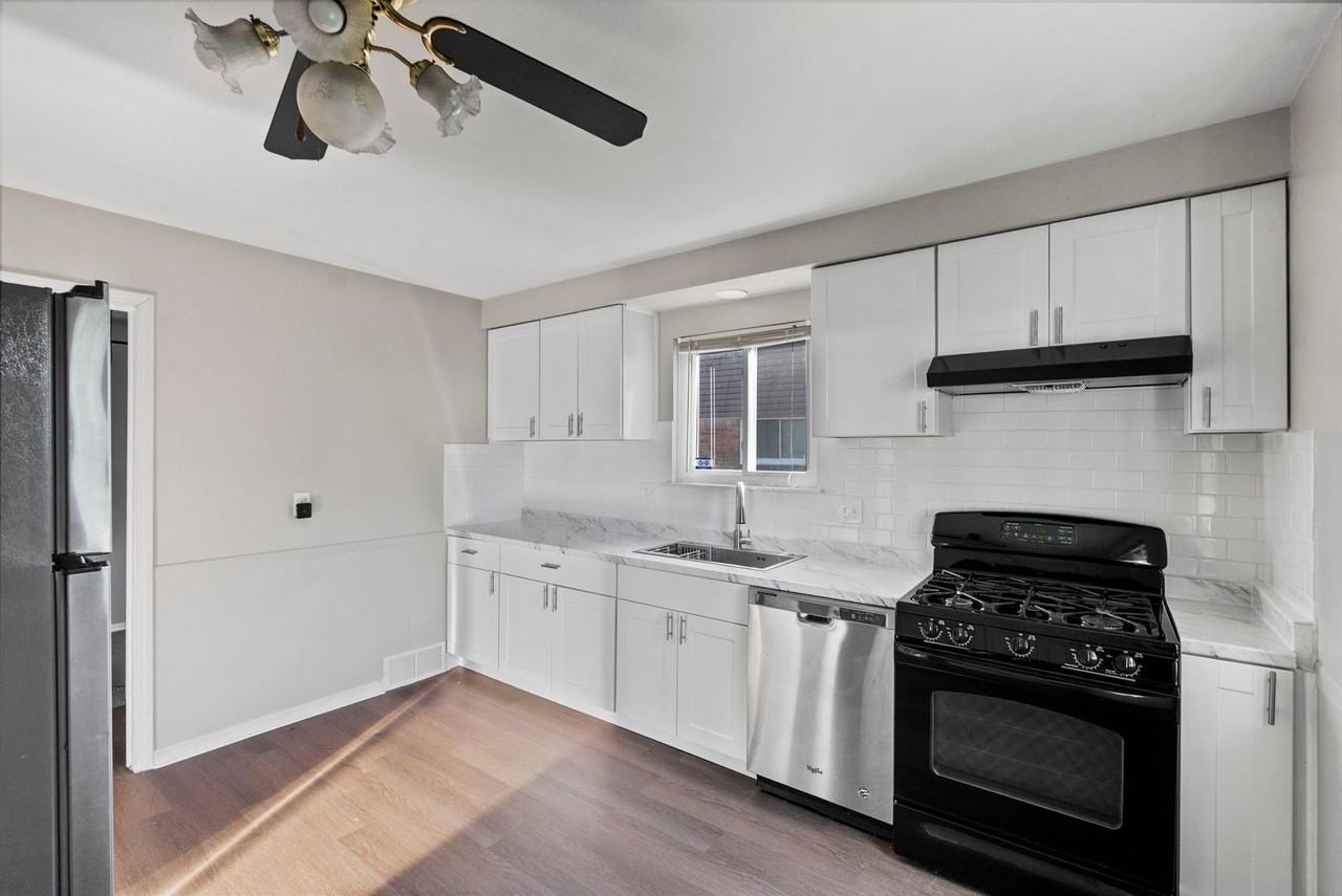 1257 Jerry Ave - Photo 5 of 31