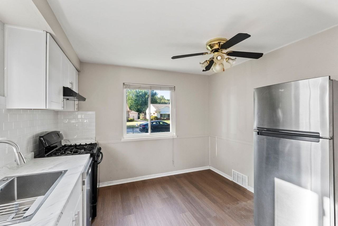 1257 Jerry Ave - Photo 6 of 31
