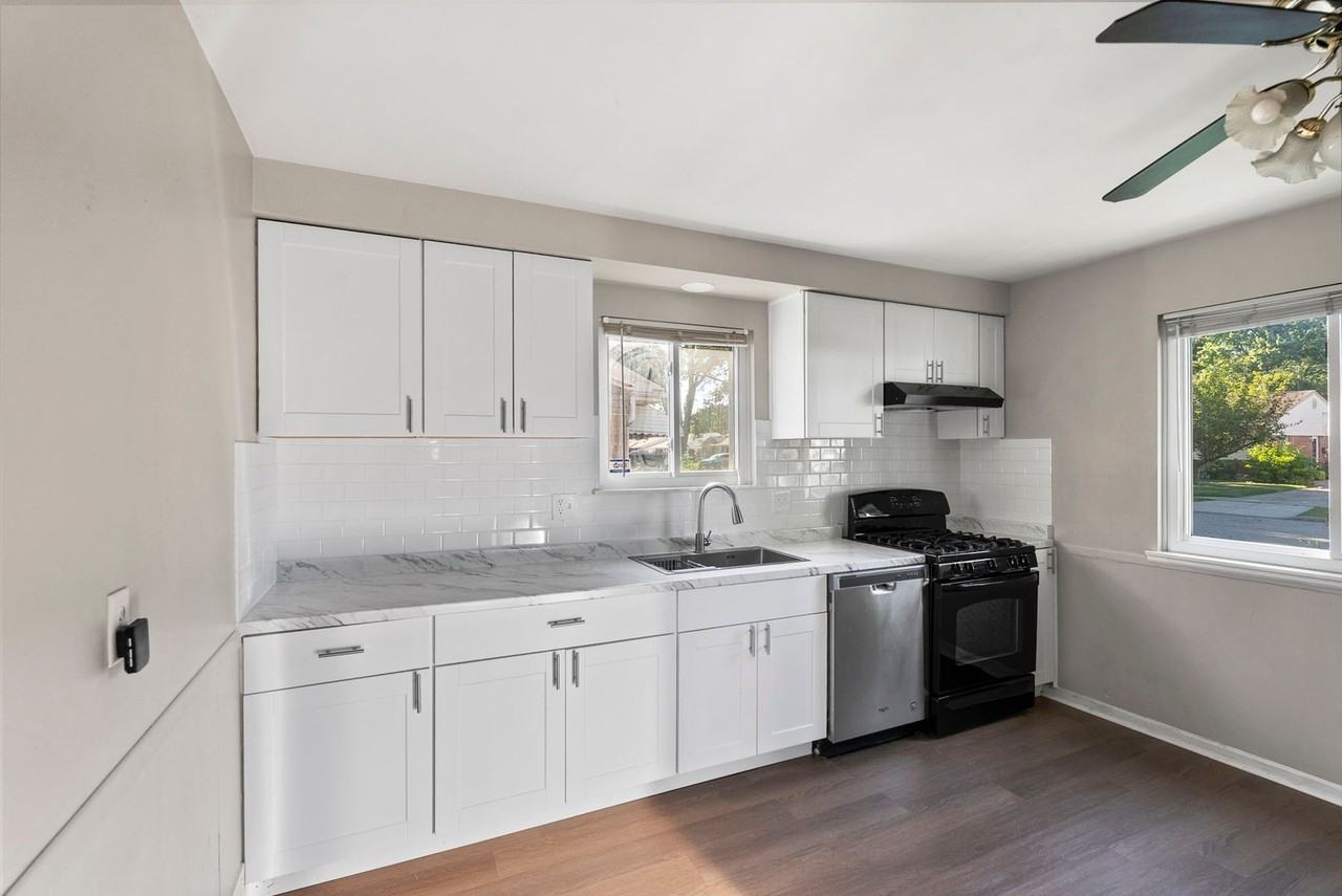 1257 Jerry Ave - Photo 7 of 31