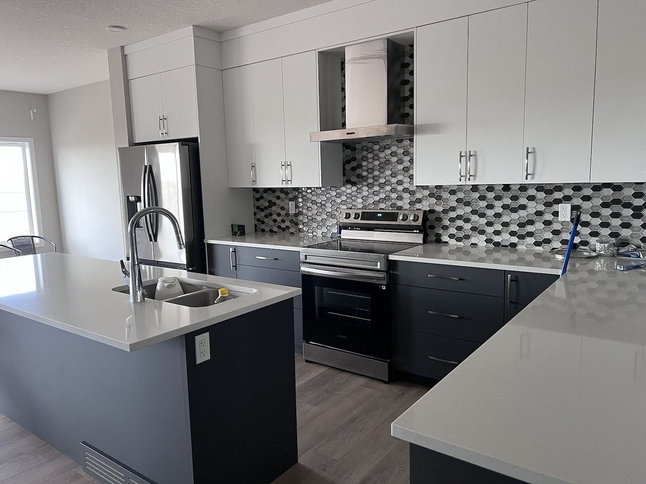 7372 182 Ave Nw - Photo 3 of 46