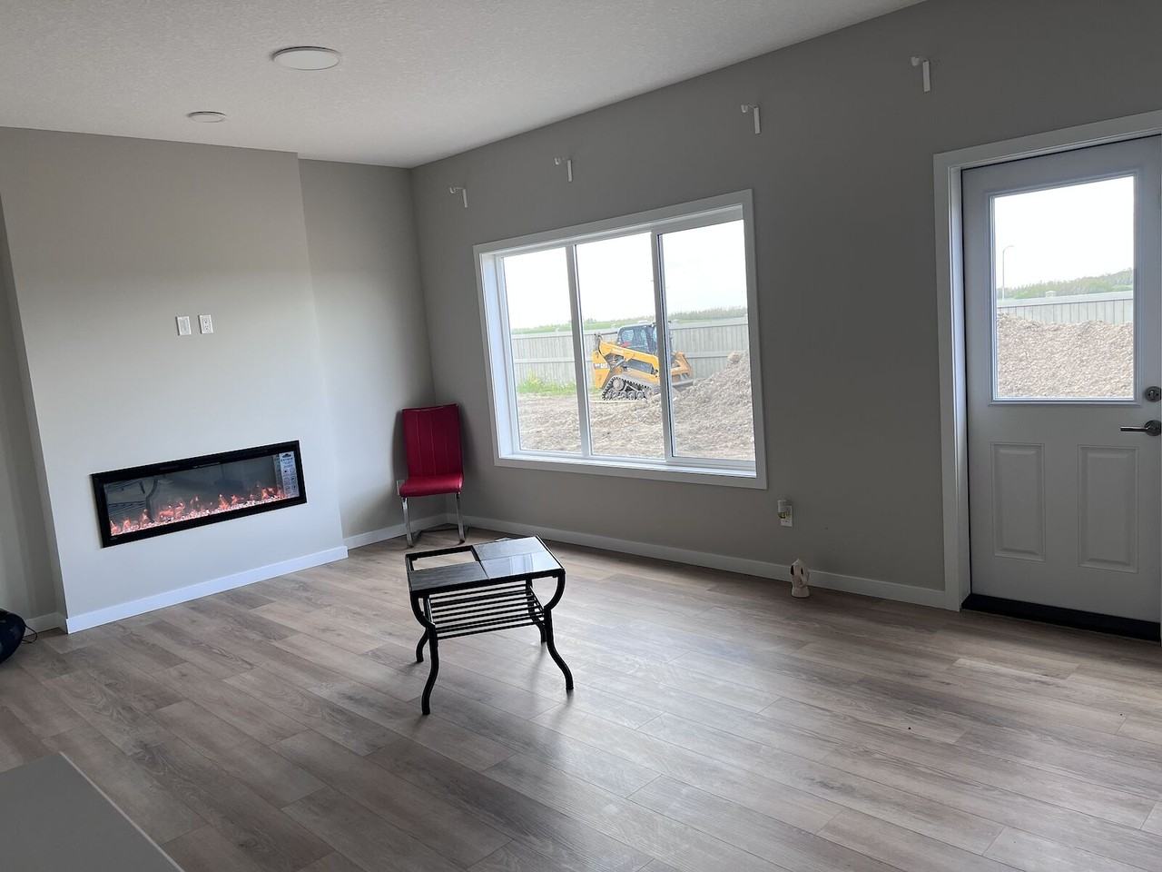 7372 182 Ave Nw - Photo 5 of 46