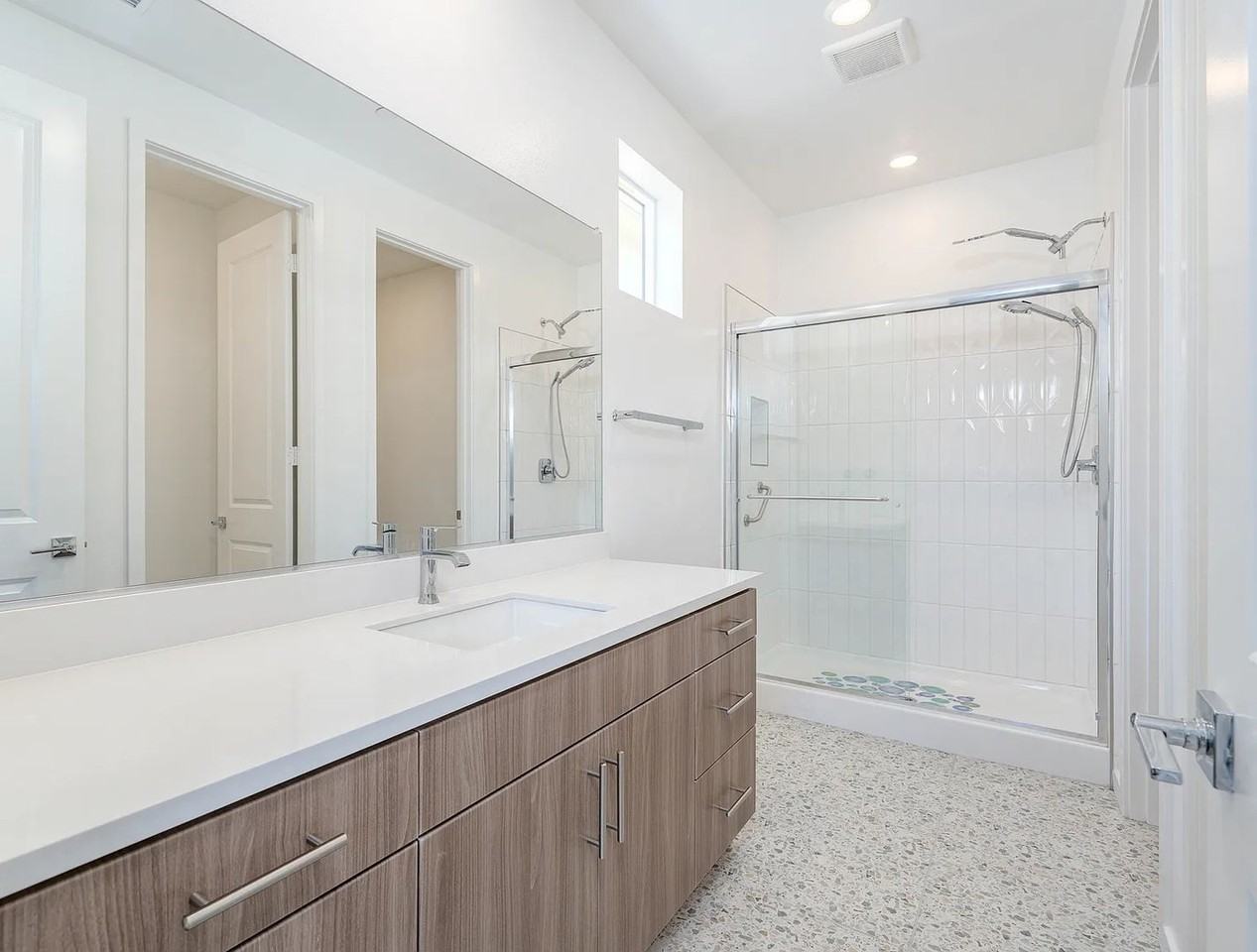 264 Mustang Ln - Photo 6 of 36
