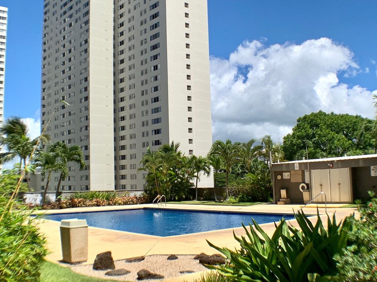 1255 Nuuanu Ave #1506 - Photo 7 of 12