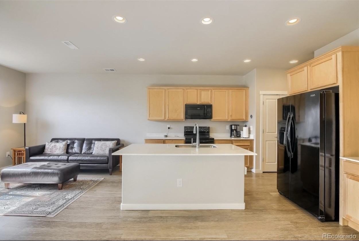 9740 Clermont Ln #9740 - Photo 3 of 11