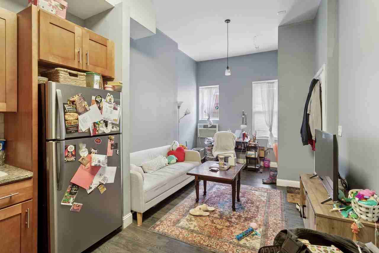 2120 N 8th St #1 - Photo 4 of 13