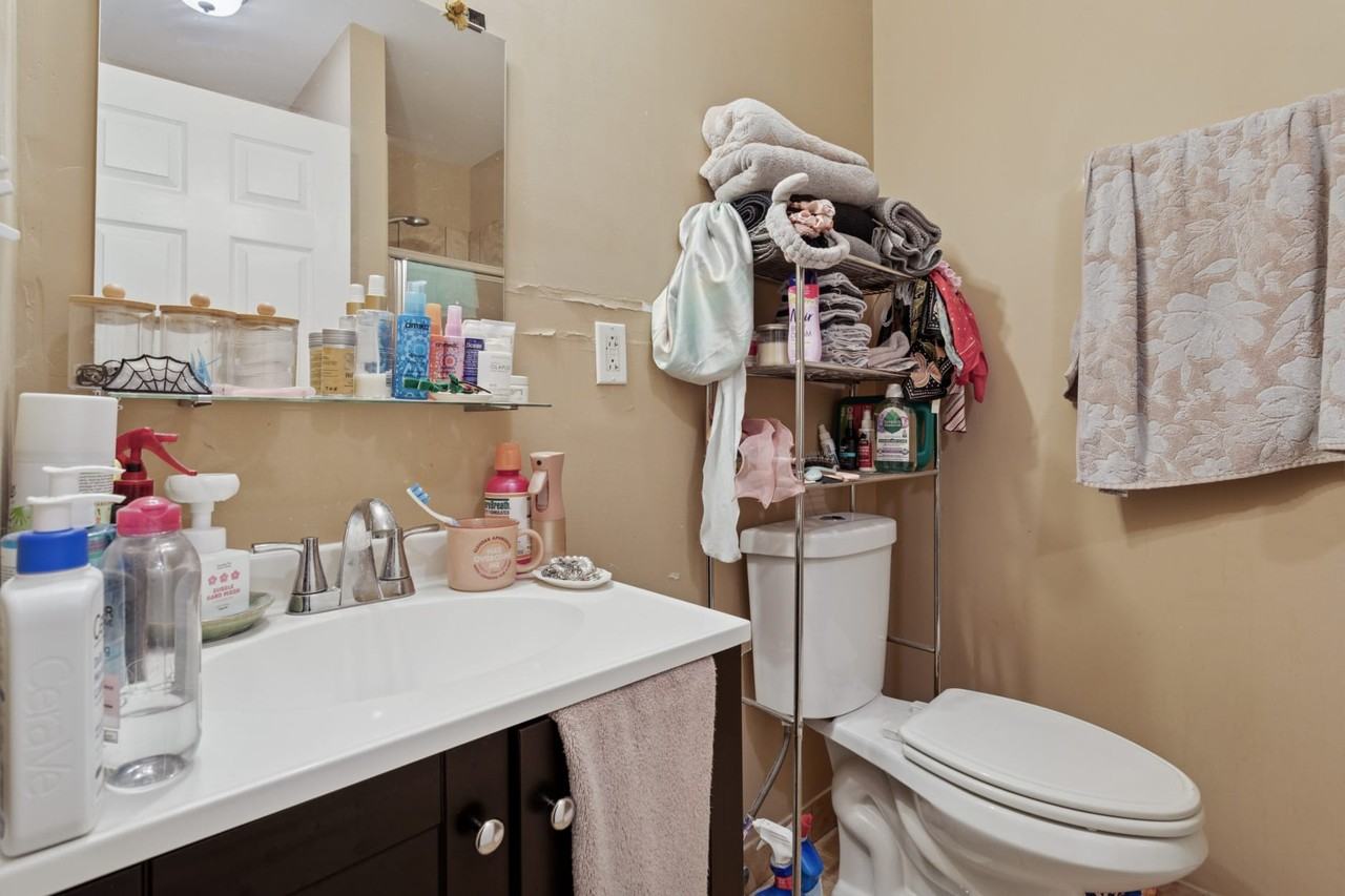 2120 N 8th St #1 - Photo 5 of 13