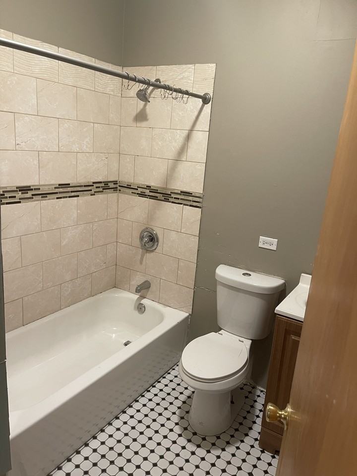 72 Union St #1 - Photo 7 of 12