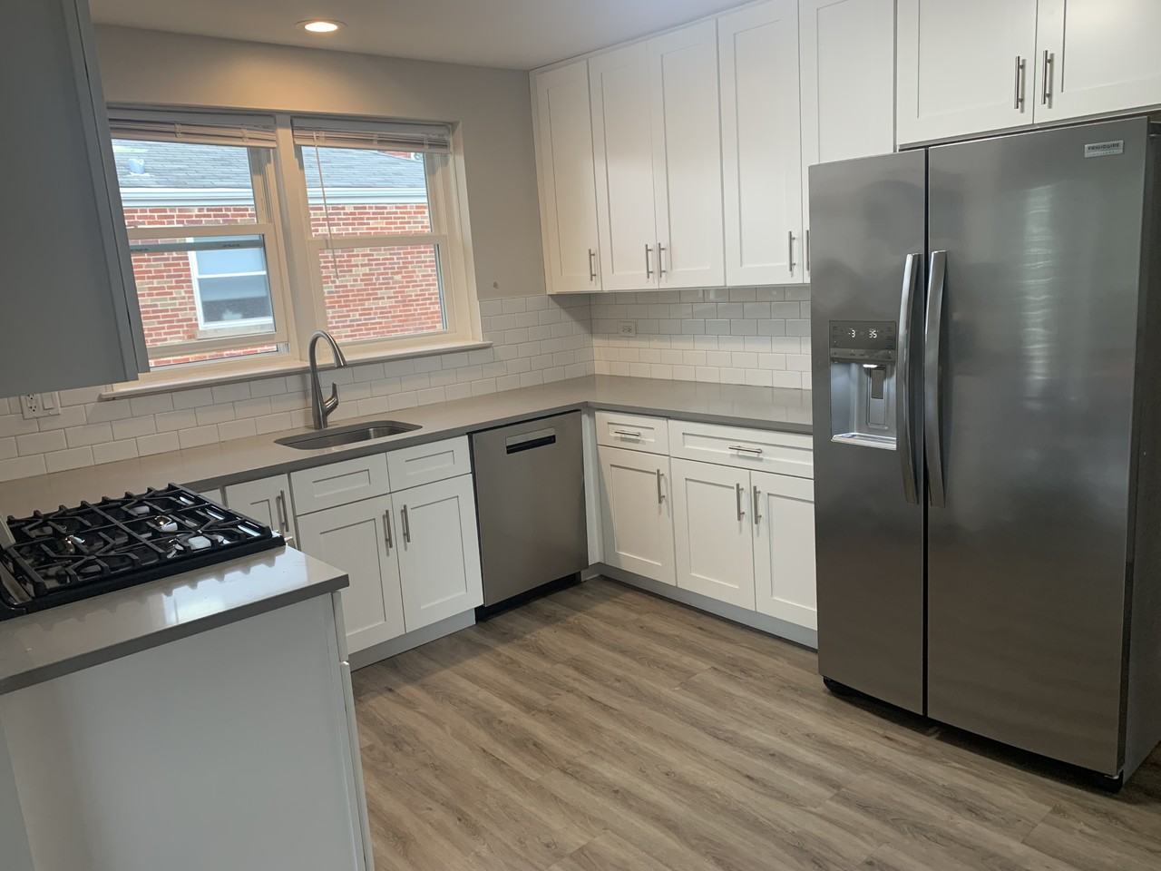 907 N Northwest Hwy #2 - Photo 3 of 9