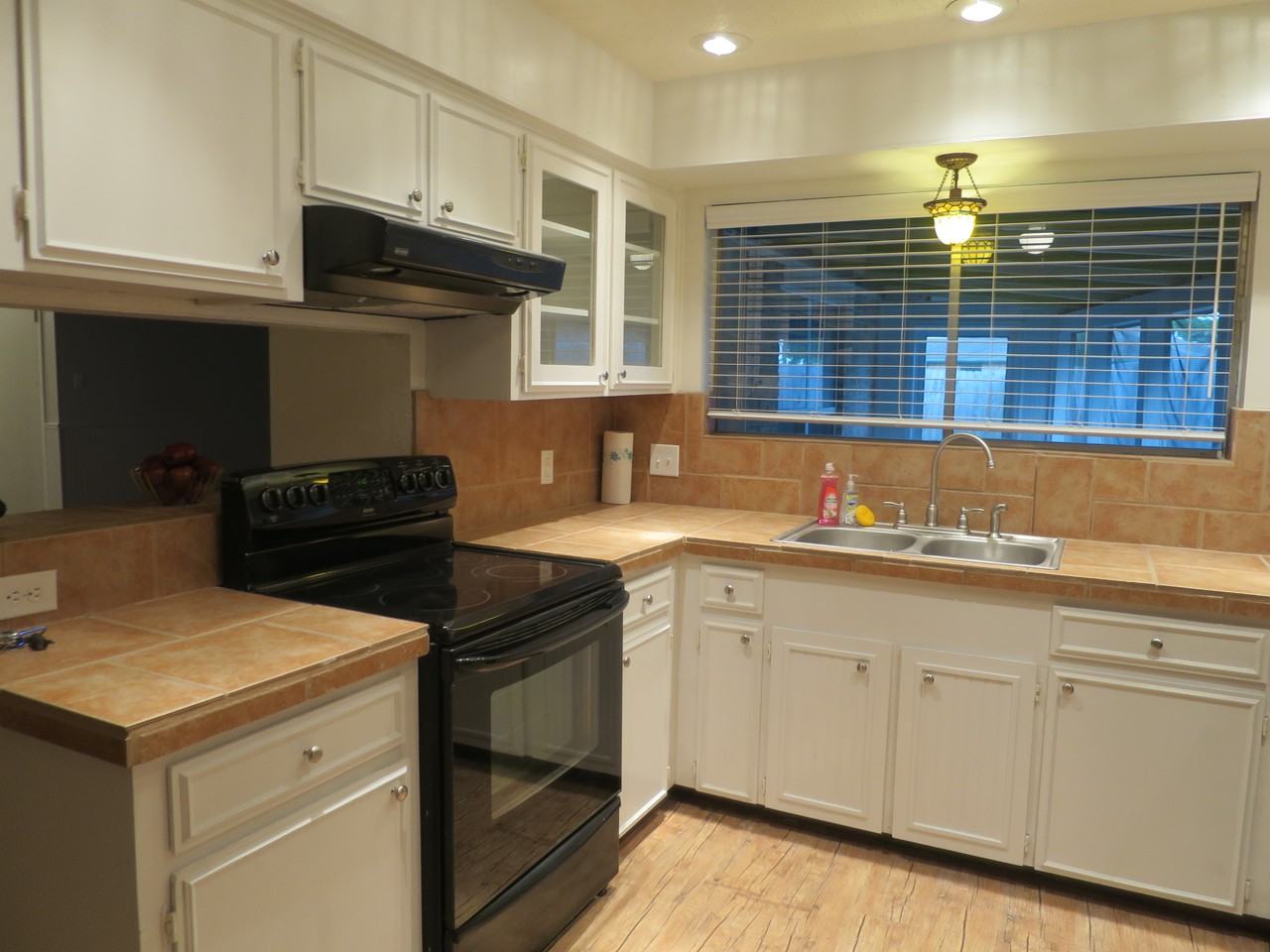 2300 Timberline Dr #NA - Photo 2 of 9