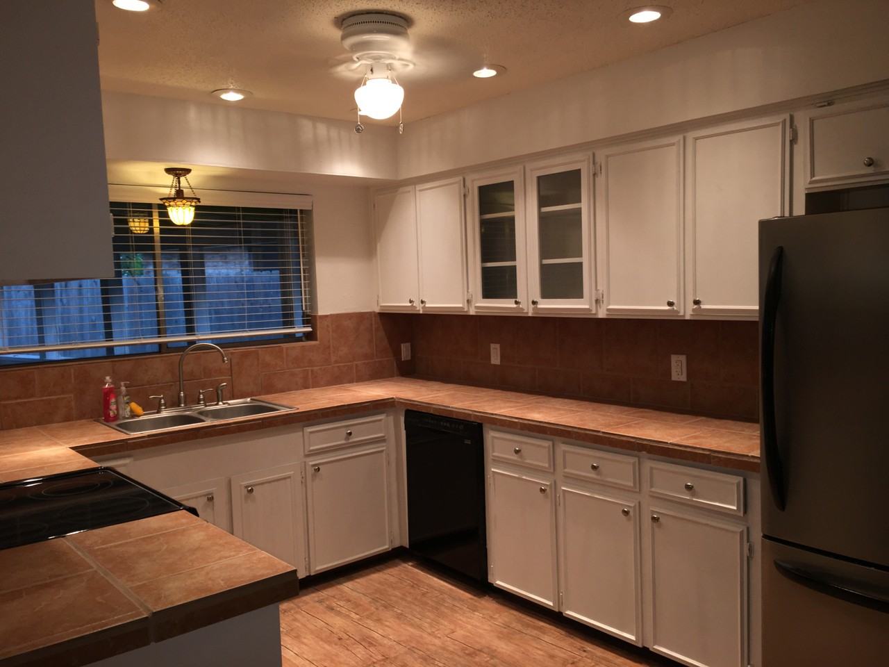 2300 Timberline Dr #NA - Photo 3 of 9