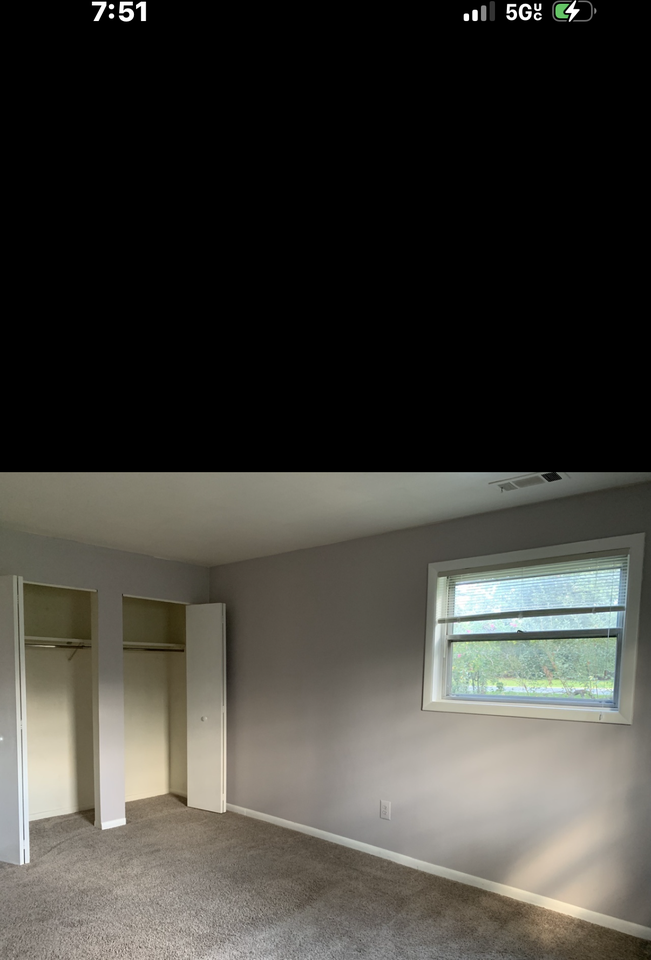 4 Warren Lodge Ct #1C - Photo 6 of 13