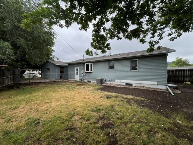 2125 Stirling St #NA - Photo 3 of 34