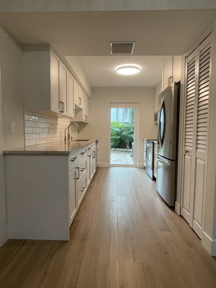 340 S Orlando Ave #2A - Photo 5 of 40