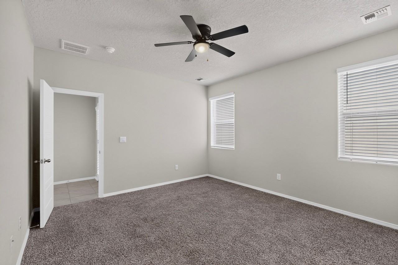 6460 Gannett Dr Ne #NA - Photo 5 of 9
