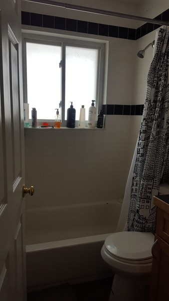 1109 W Plum St #1 - Photo 7 of 9
