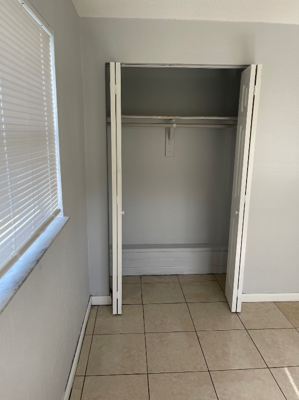 548 Nw 2nd Way #A3 - Photo 4 of 10