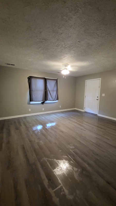 3070 Ragsdale Dr - Photo 2 of 14