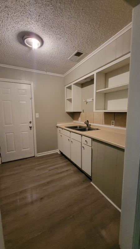 3070 Ragsdale Dr - Photo 7 of 14