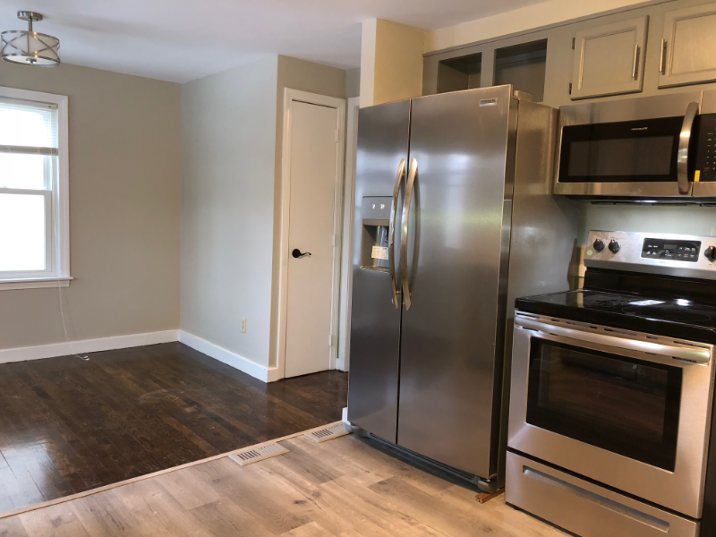 113 Brooks St - Photo 5 of 12