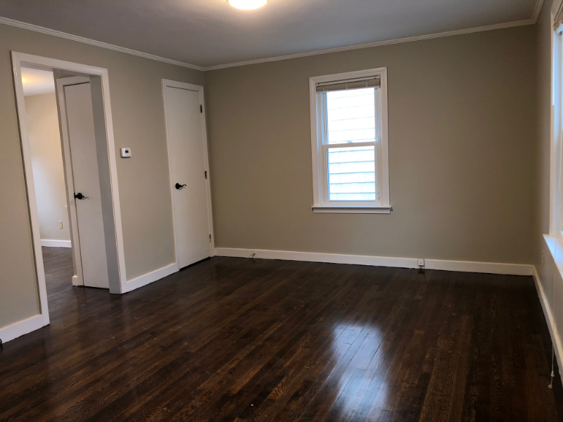 113 Brooks St - Photo 7 of 12