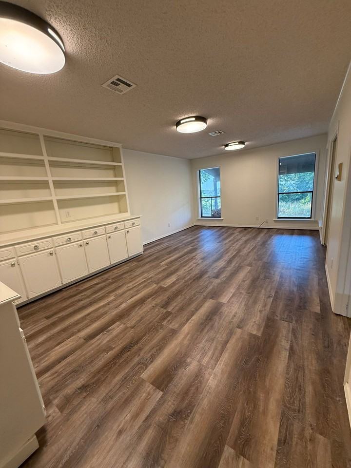 5593 Erd - Photo 7 of 17