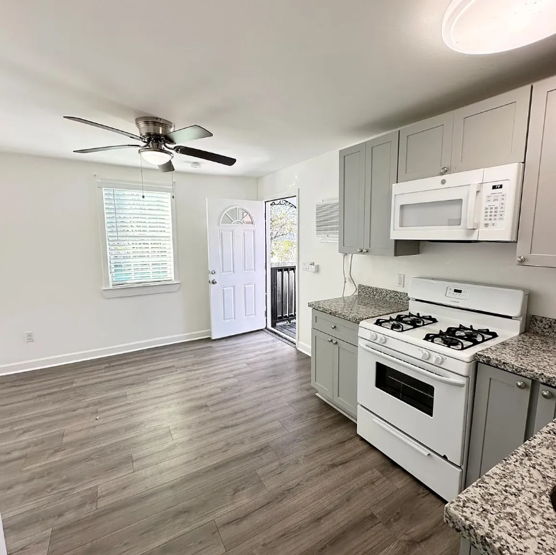 2515 Erato St #104 - Photo 2 of 8