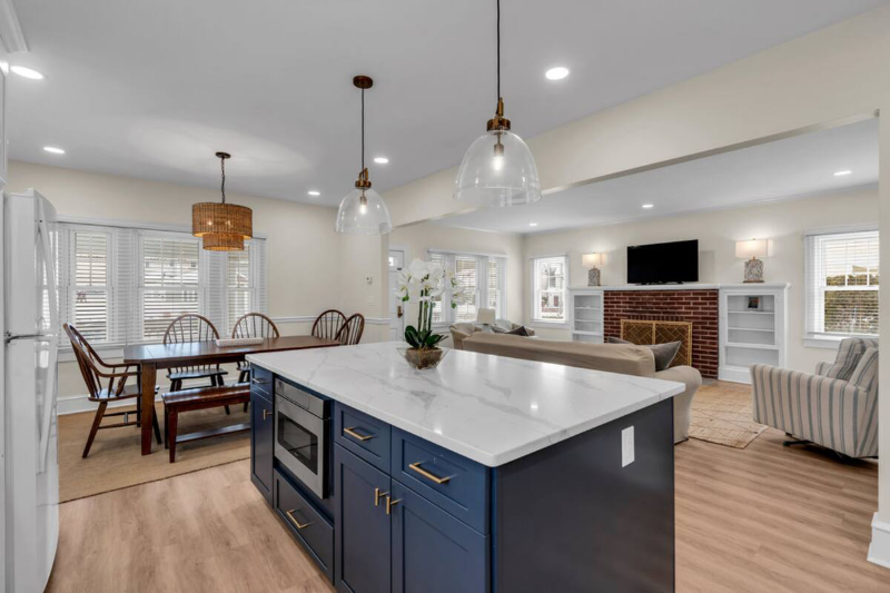 105 5th Ave - Photo 4 of 20