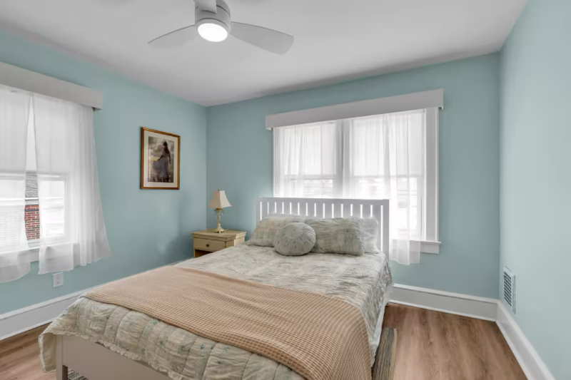 105 5th Ave - Photo 6 of 20