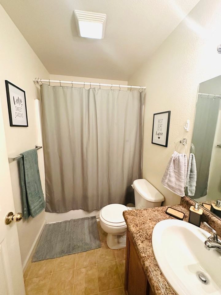 1210 Newlands Dr W #3 - Photo 5 of 14