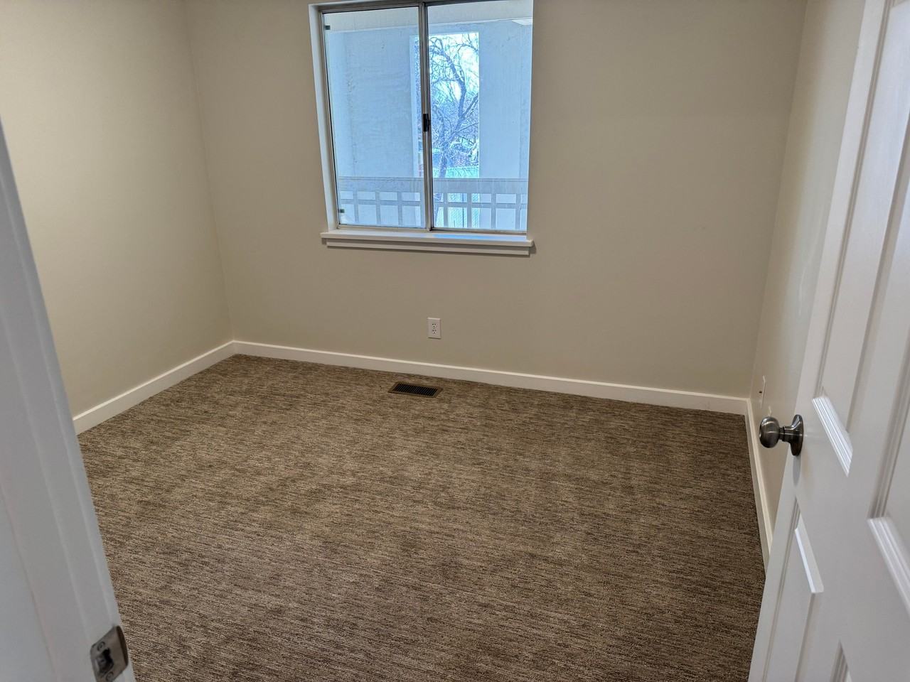 1330 Westsouth - Photo 5 of 11