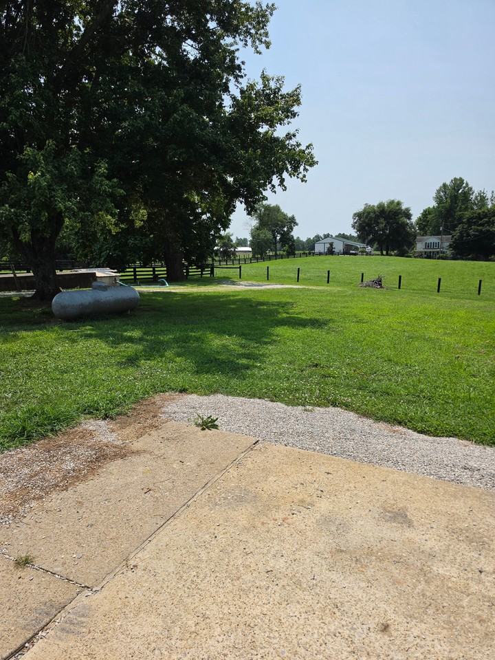2805 Rhodelia Rd - Photo 6 of 10