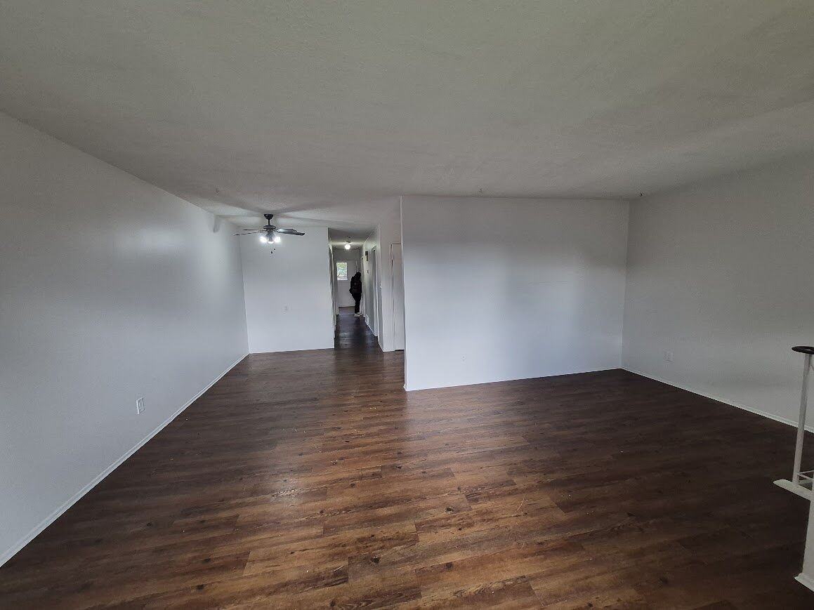 10219 155 St Nw - Photo 5 of 13
