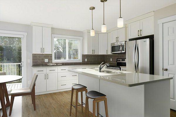 10736 76 Ave Nw - Photo 5 of 8