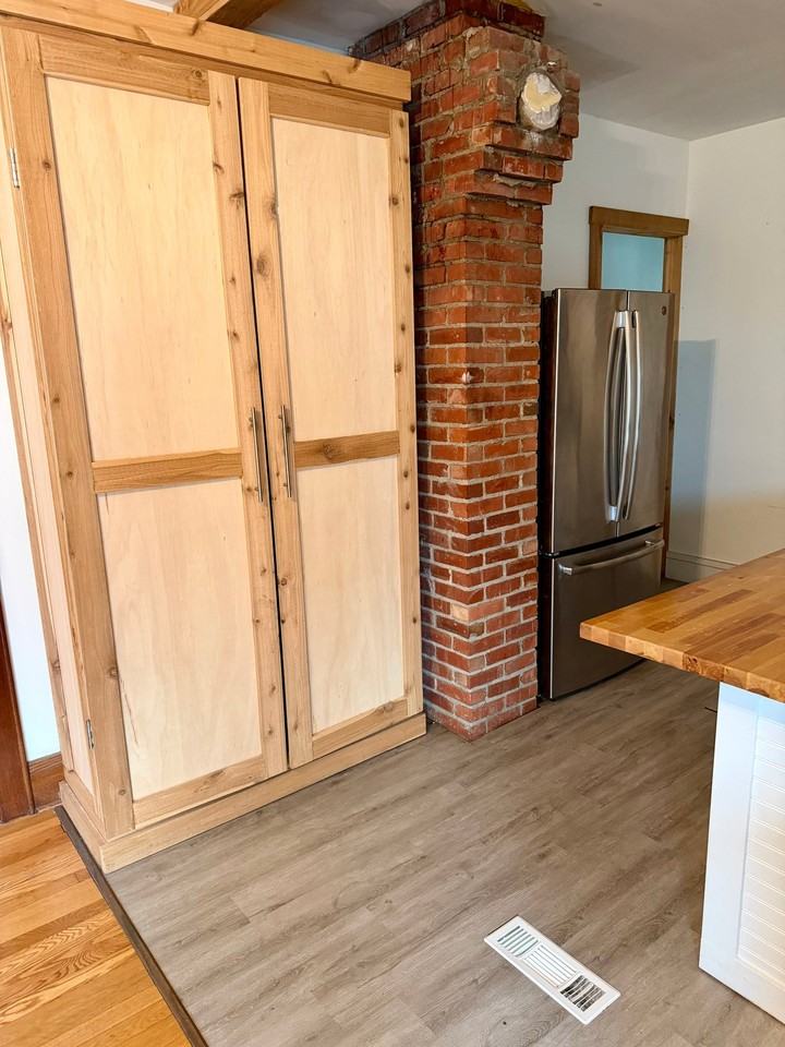 554 Whittier Ave #FL2 - Photo 3 of 13