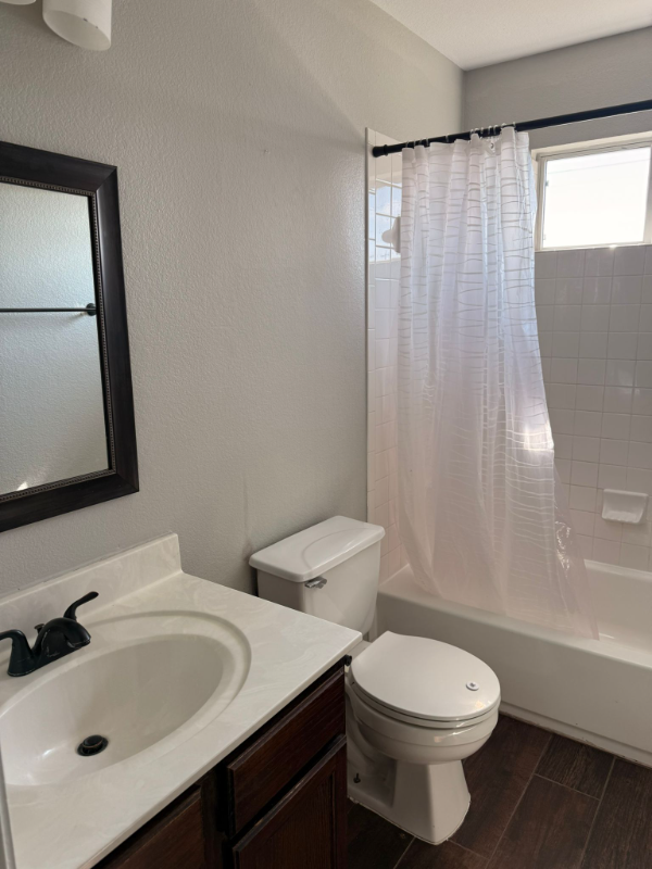 4912 Donegal Bay Ct - Photo 4 of 9