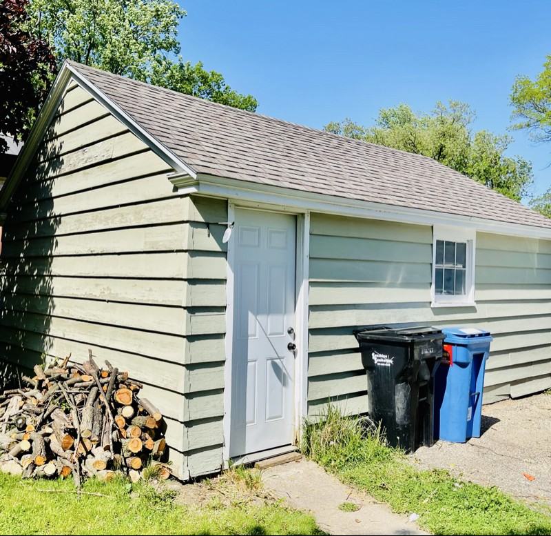 101 22nd St Sw - Photo 3 of 13