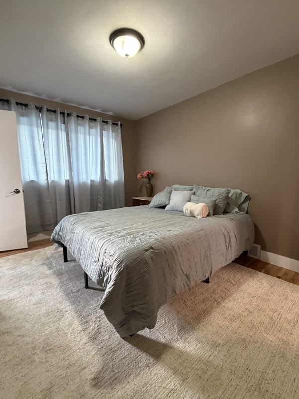 1521 15 1/2 Ave Nw - Photo 3 of 9