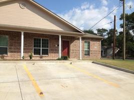 featured image of 681 N Bradford St #1