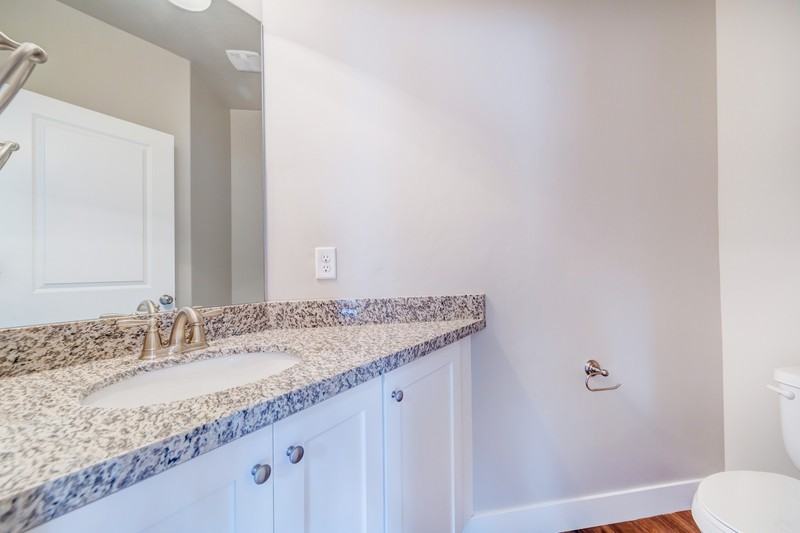 1159 Se - Photo 3 of 28