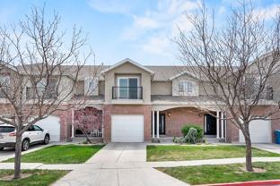 231 E Sunshine Dr - Photo 1 of 1