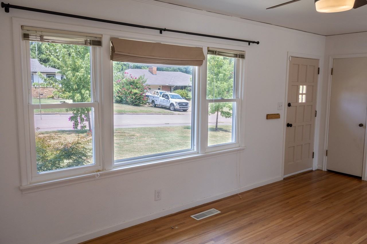 5118 E 23rd St - Photo 2 of 20
