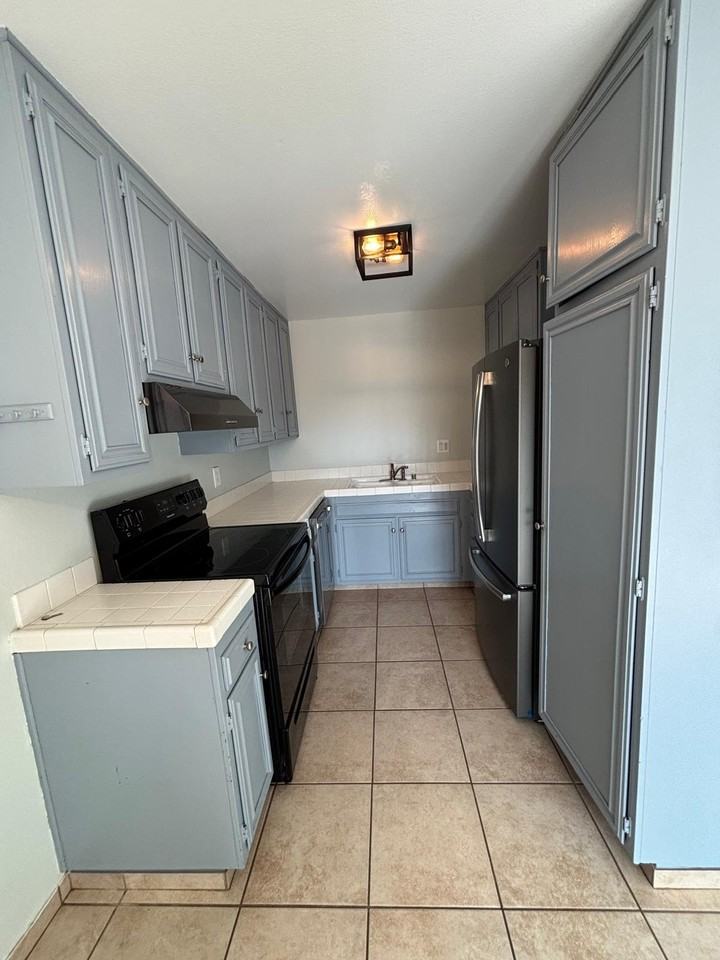 1729 Regency Way #C - Photo 6 of 15