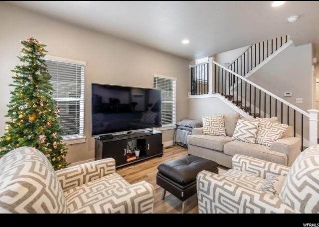 4403 W Glendon Dr - Photo 3 of 8