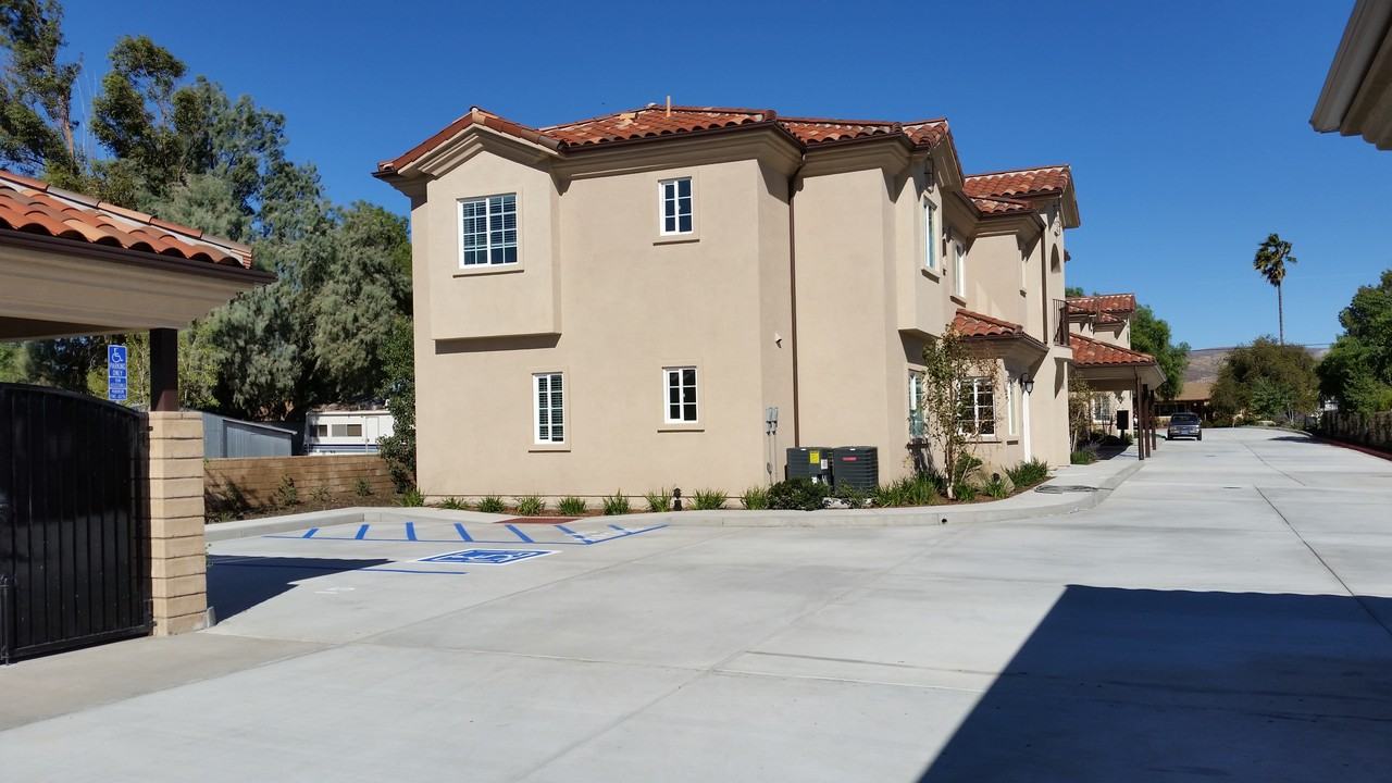 1380 Patricia Ave #3 - Photo 6 of 21