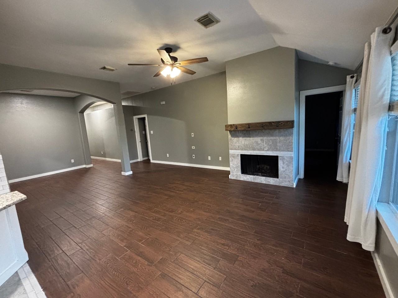 4623 Village Park Dr - Photo 7 of 14