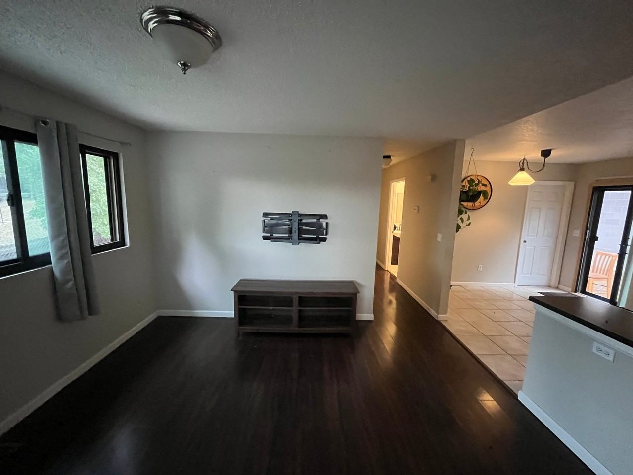 1470 W Alaska Pl - Photo 7 of 23