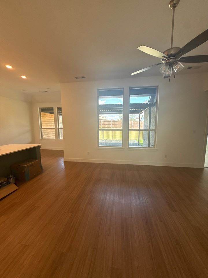 5075 Brooklet Blvd - Photo 7 of 18