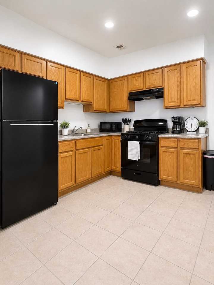 44 Astor St #2