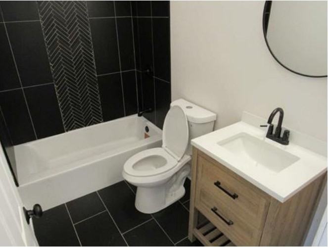 6529 S Peoria St #1 - Photo 4 of 20